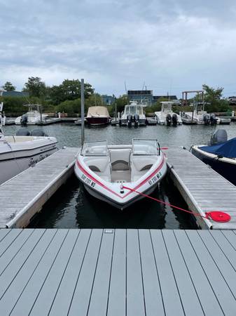 Photo 2006 Crownline 180 $6,000