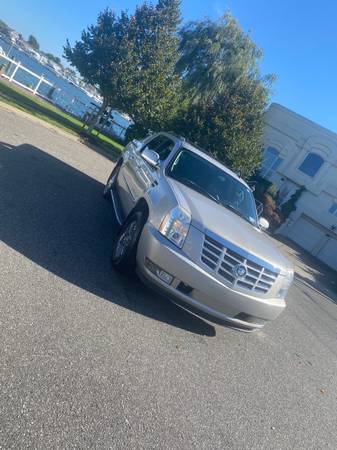 Photo 2007 Cadillac Escalade EXT $14,999