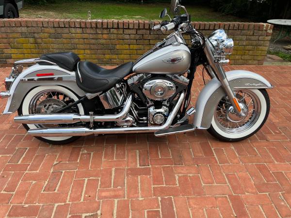 Photo 2009 Softail Deluxe $9,500