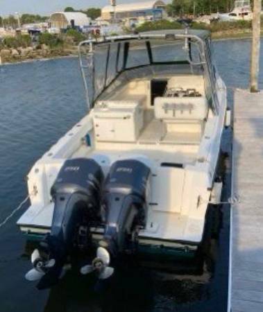 35 Contender Side Console with 2016 Twin Yamaha 250s $69,000