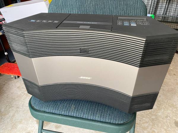 Photo BOSE ACOUSTIC WAVE CD-2000 $250