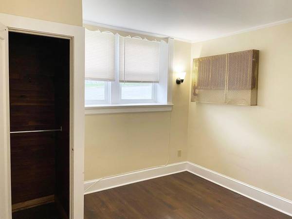 CHARMING, BRIGHT 1 BR IN YONKERS NEAR CROSS COUNTY CENTER, SHOPS $1,500