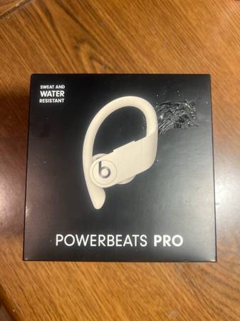 Photo Dr Dre Power Beats pro $135