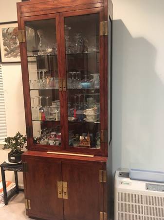 Photo HENREDON CAMPAIGN SCENE ONE LIGHTED BREAKFRONT CHINA CABINET $1,900