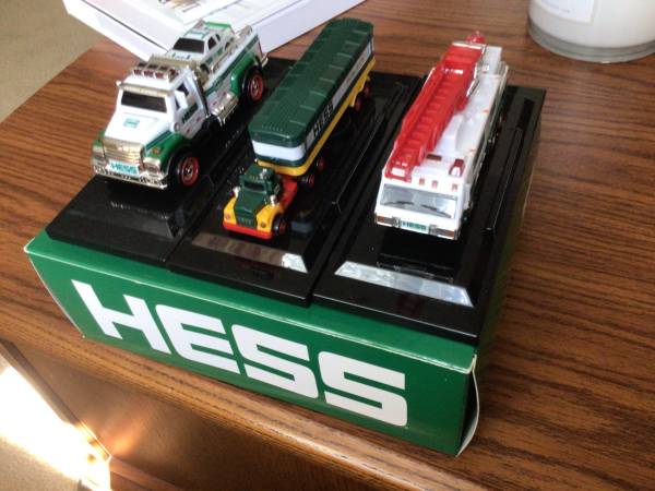 Photo Hess Mini Trucks $10