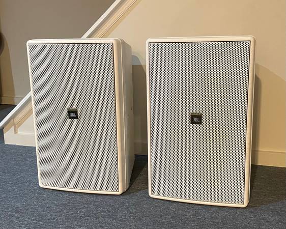 Photo JBL Control 30 Three-Way High Output Indoor  Outdoor Monitor Speakers $1,150