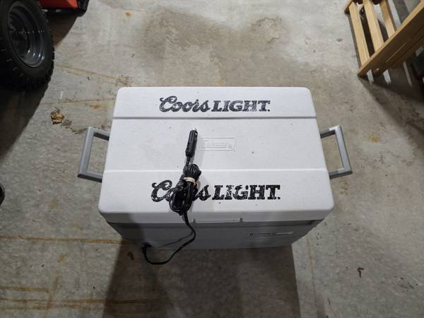 Photo Like New Coors Light Cooler uses 12v socket for automobile $100