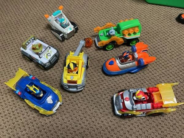 Photo PAW Patrol  7 Mighty Pup Rescue Vehicles wLights, Sounds,  Figures $50