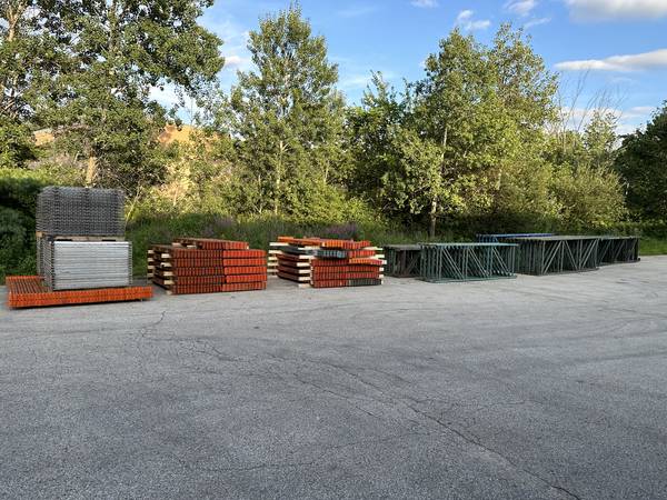 Photo Pallet Racking for Sale - Teardrop Beams Uprights Decking Used Good $25