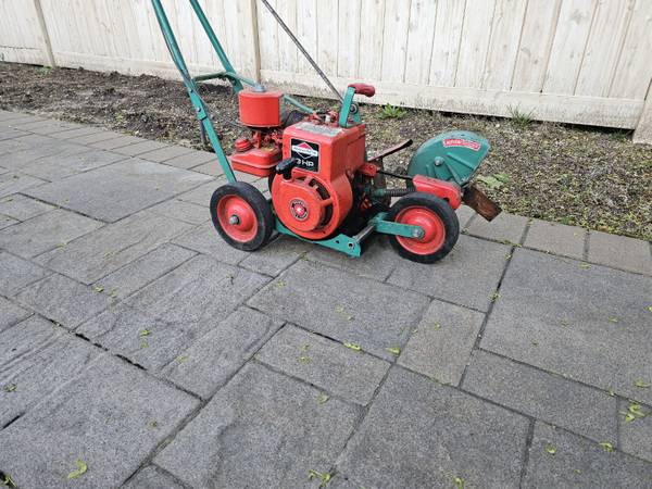 Photo Power Trim 200 Lawn and Bed edger mint condition $300