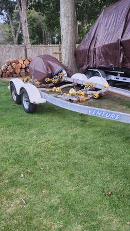Venture roller boat trailer $2,600