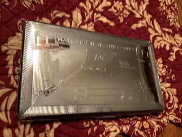 Photo Vintage Mayell cigarette case $20