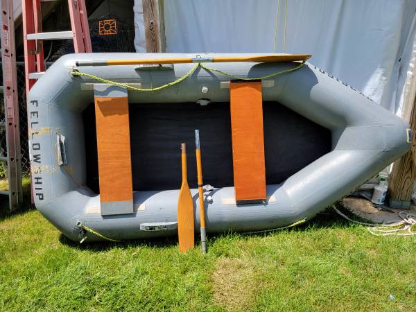 Zodiac 9 ft with everything you need. $700