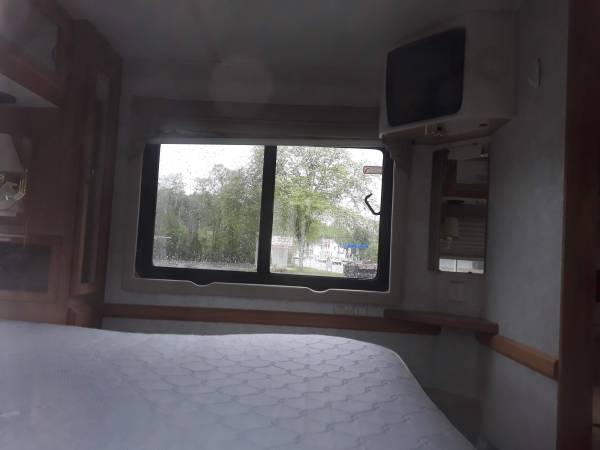 Photo airstream bay yacht $18,800