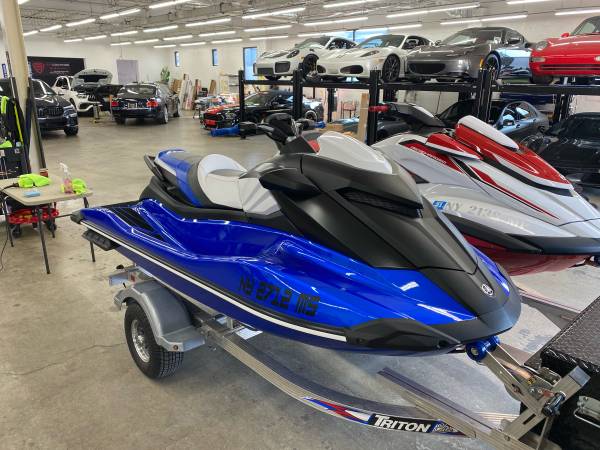 Photo wave runner jet ski yamaha $16,000