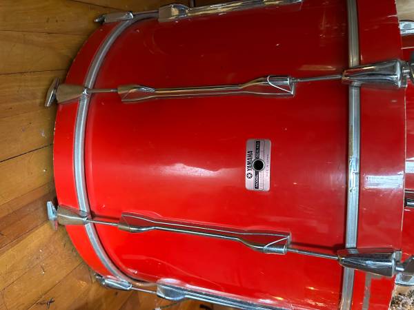 Photo yamaha drums drum set recording custom dw zildjian cymbals ludwig tama $2,000