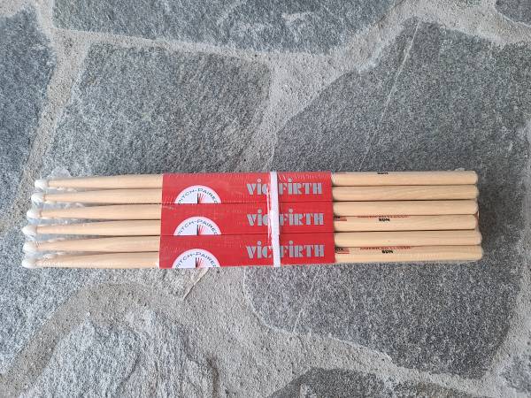 Photo 12 Pair Vic Firth American Classic Drumsticks - 8DN - Nylon Tip $90
