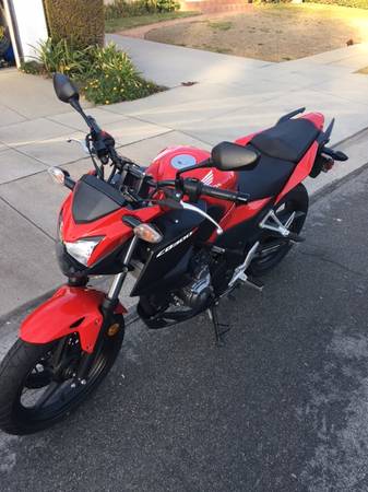 Photo 15702015 Honda CB300F $3,800