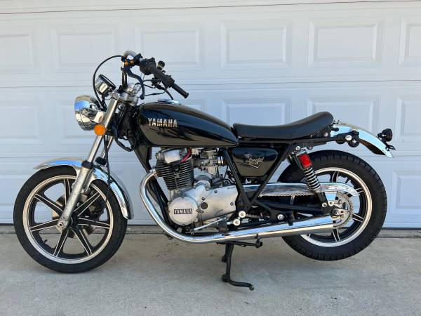 Photo 1981 Yamaha XS400  Kickstarts  Clean Title $3,999