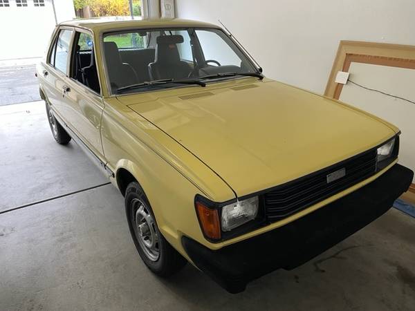 Photo 1982 Toyota Tercel - 5 Speed $4,000