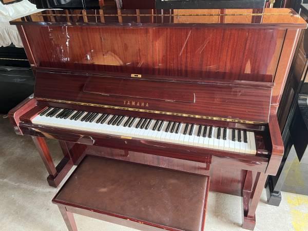 Photo 1986 Yamaha U1 Upright Piano $4,700