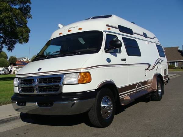 Photo 1999 Dodge Explorer 230XLW Van $48,000