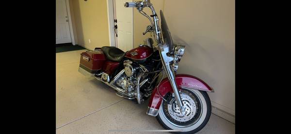 Photo 2007 Harley Road King $14,000