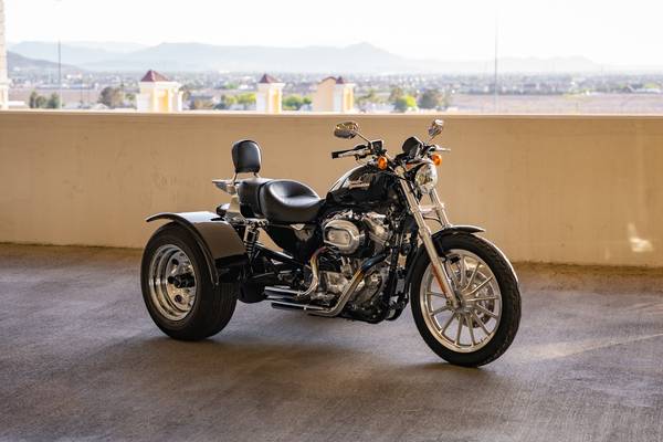 Photo 2008 Harley Davidson Sporster 883 XL883 60 MILES 1 OWNER $12,500