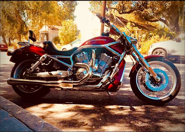 Photo 2009 Harley Davidson VRod $8,800