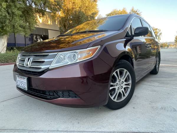 2011 HONDA ODESSY EXL ONE OWNER SUPER CLEAN DRIVE EXCELLENT  $7,999