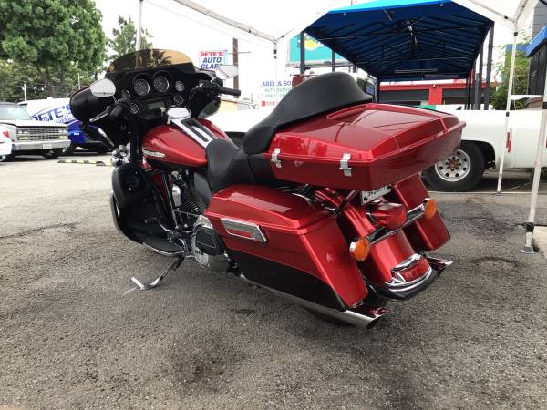 Photo 2012 HARLEY DAVIDSON ELECTRA GLIDE ULTRA LIMITED,LOW MILES ,MUST SEE $11,700