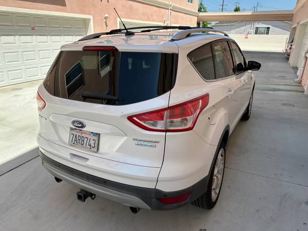 Photo 2013 ford escape titanium like rav4 Honda CRV Lexus rx acura $9,150