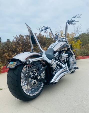 Photo 2014 Harley Davidson Breakout CVO for sale $19,900