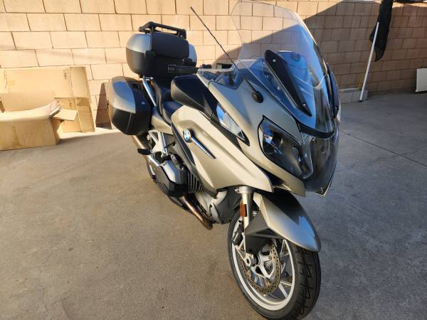 Photo 2016 BMW R1200RT  Clean Title  Fully Loaded $7,800