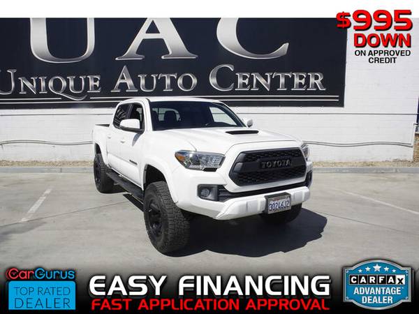 Photo 2017 TOYOTA TACOMA DOUBLE CAB TRD SPORT PICKUP 4D 5 FT $27,995