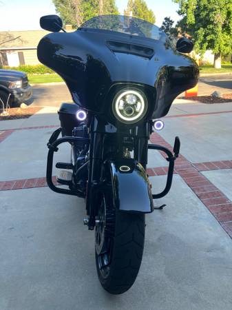 Photo 2018 Harley Davidson Street Glide Special 107-Blacked Out $22,500