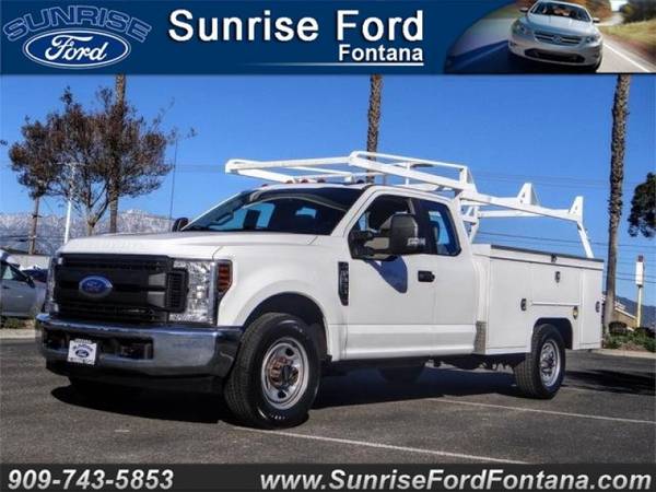 Photo 2019 Ford Super Duty F-350 SRW XL  CALL TODAY .. DRIVE TODAY O.A.D.