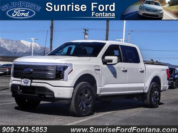 Photo 2022 Ford F-150 Lightning LARIAT  CALL TODAY .. DRIVE TODAY O.A.D.