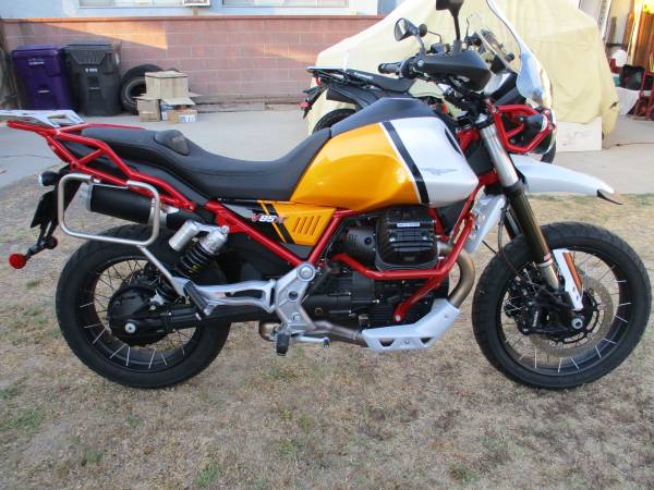 Photo 2022 Moto Guzzi V85 TT adventure $13,123