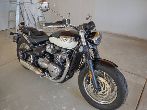Photo 2022 TRIUMPH MOTORCYCLE ONLY 43.0 MILES ON IT $14,900
