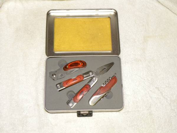 Photo 3 Piece Wind River Trading CO Pocket Knife and Multi-Tool Set $25