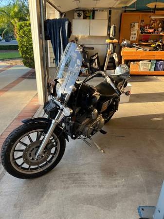 Photo 97 Harley sporster 1200 $4,750