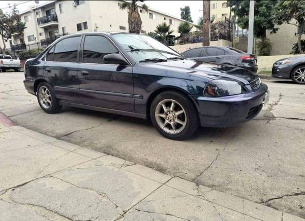 Photo 97 Honda Civic Sedan $1,450