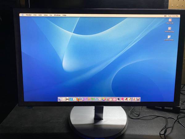 Photo AOC COMPUTER MONITOR HDMI 23 LCD WITH SPEAKERS NEW POWER CABLE $99