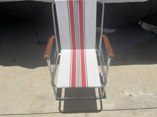 Photo Air Stream AE Chair $110