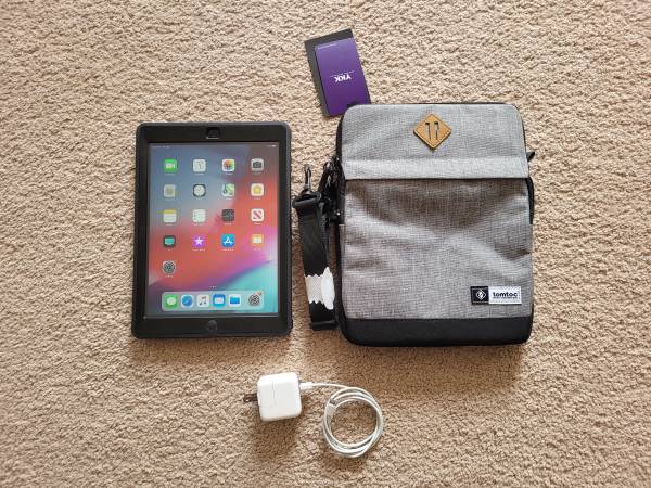 Photo Apple iPad Air  Charger  OtterBox Defender Pro Case  tomtoc Case