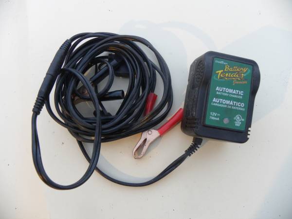 Photo Deltran Battery Tender Jr Maintainer Motorcycle Charger 12 Volt 750mA $20