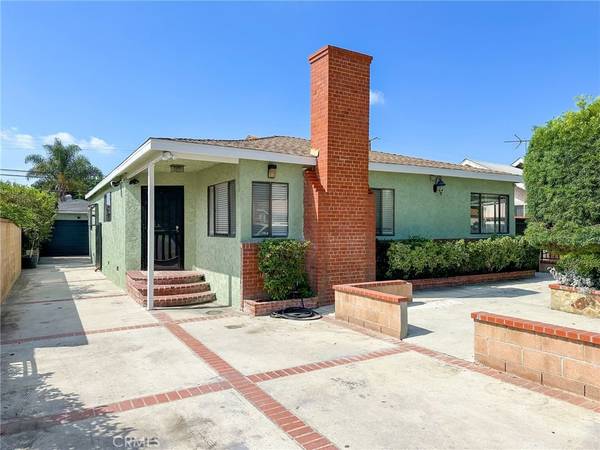 Do you have high expectations Home in Long Beach. 4 Beds, 2 Baths $795,000