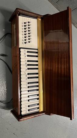 Photo Electric Harmonium  Reed Organ $90