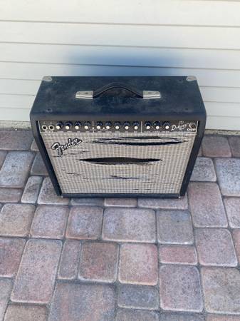 Photo Fender Deluxe 90 Amp- project $80